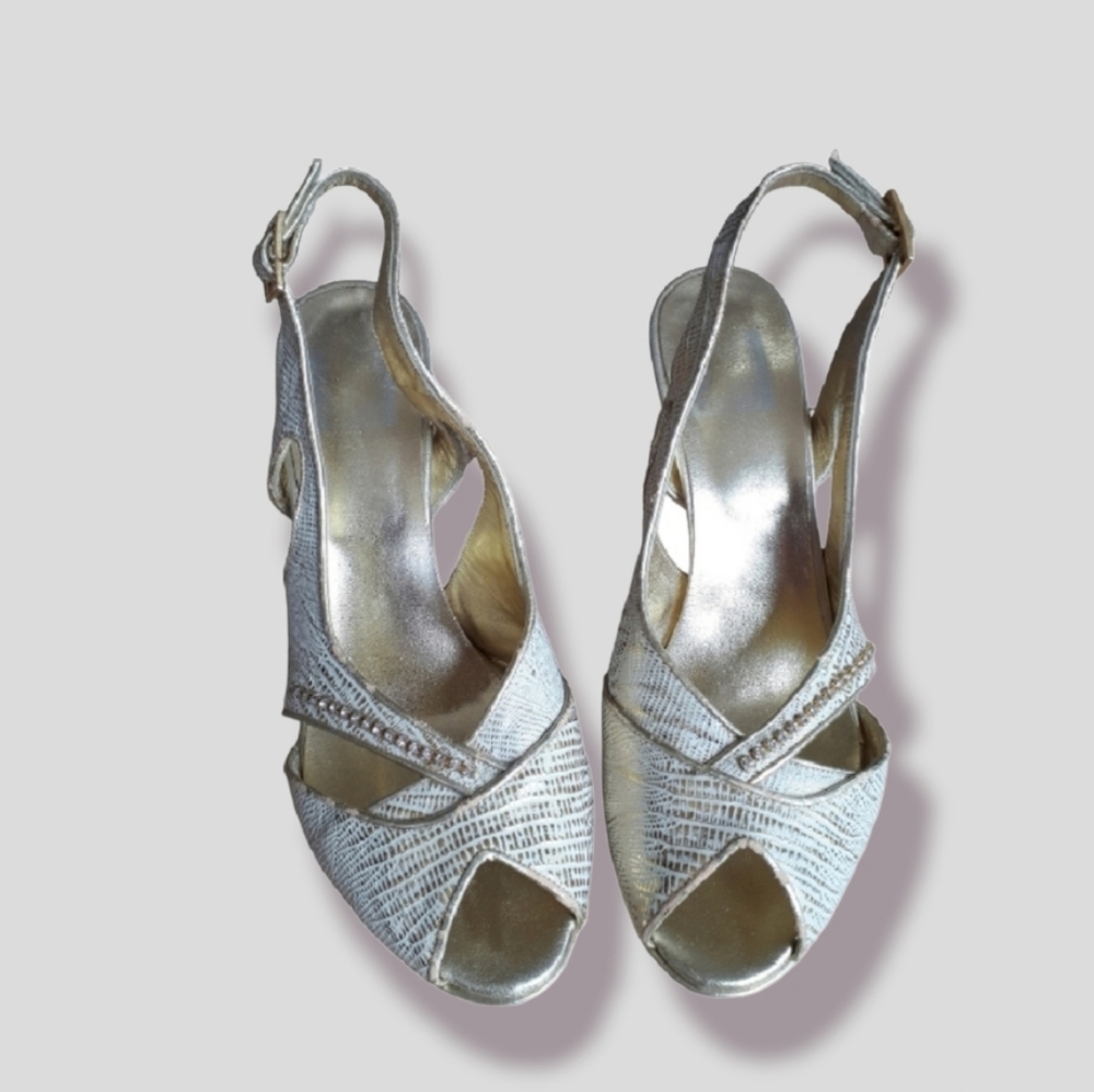 Cappopera leather heels